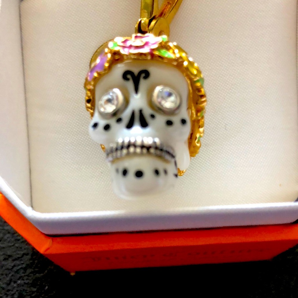 Juicy Couture Sugar Reef Skull pendent sweet 2012 limited edt